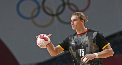 قبل مواجهة مصر.. لاعب ألمانيا يغادر إلى برلين.. وتعهدات بعدم اللحاق به سريعًا